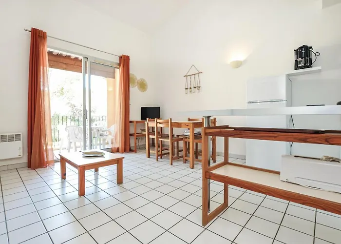 Awesome In סן-מקסים