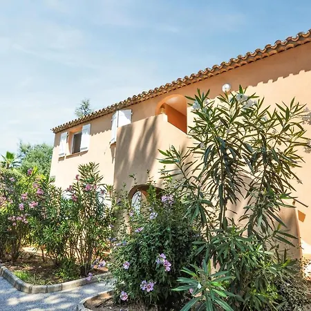 1 Bedroom Awesome In * Sainte-Maxime